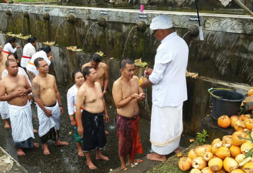 melukat in tabanan