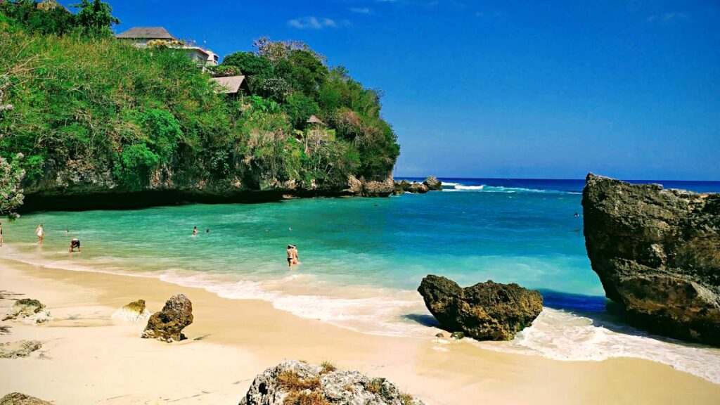 Instagrammable beach: Padang-padang