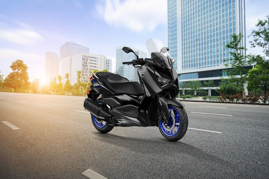 new xmax 2024