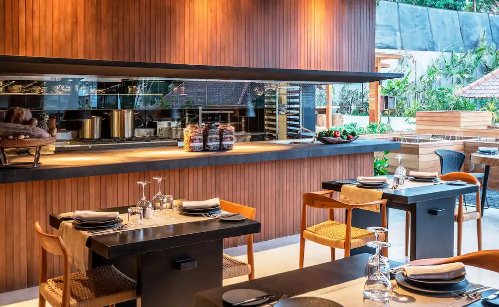 embers restaurant in ubud